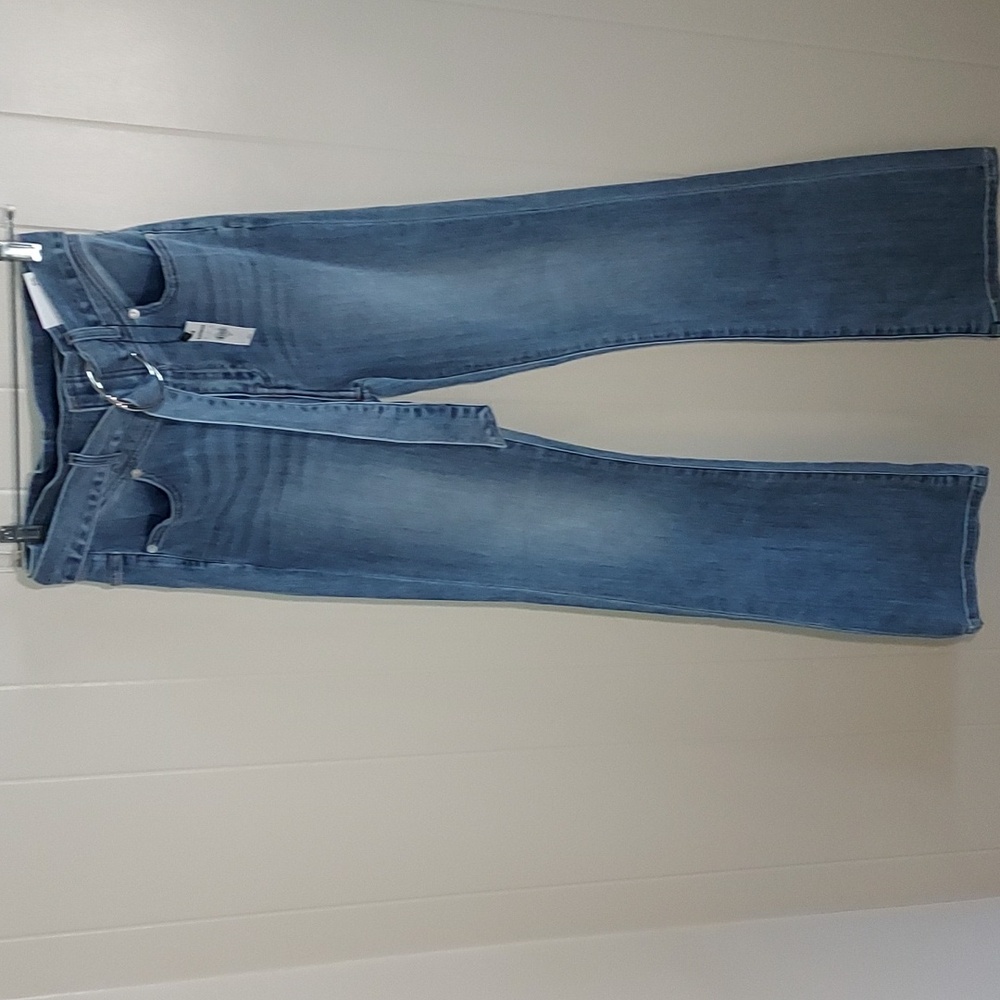 Jeans NWT  8R EXPRESS  Super High Rise,Stretch, Boot FINAL